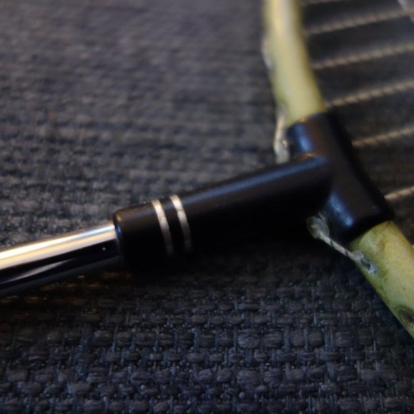 Carlton 3-9 Vintage Badminton Racket with Strings - Picture 3 of 5